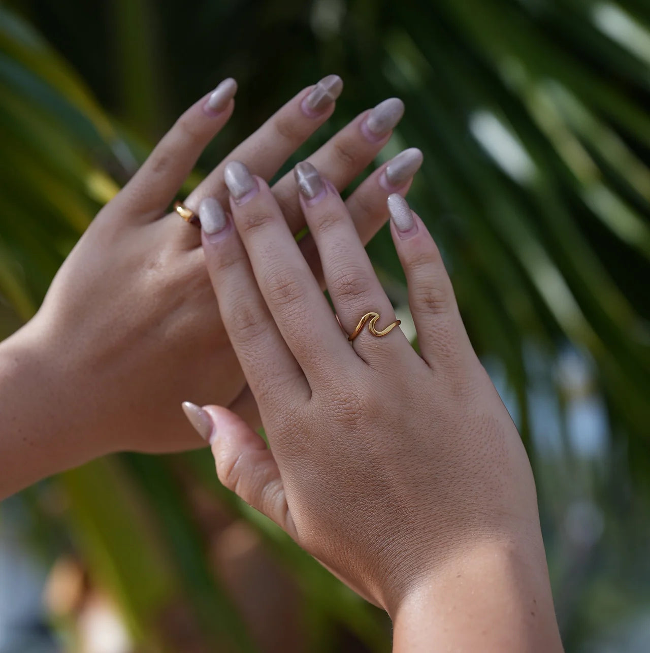 Anillo Ondas Minimalista