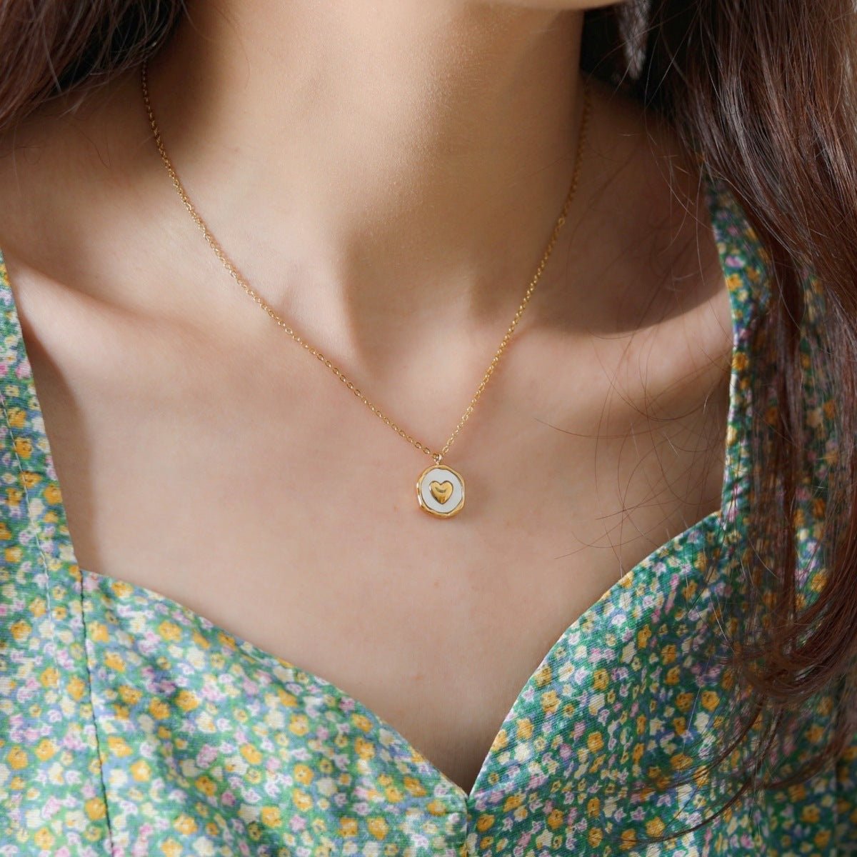 Collar de Nácar con Símbolos - Lovia