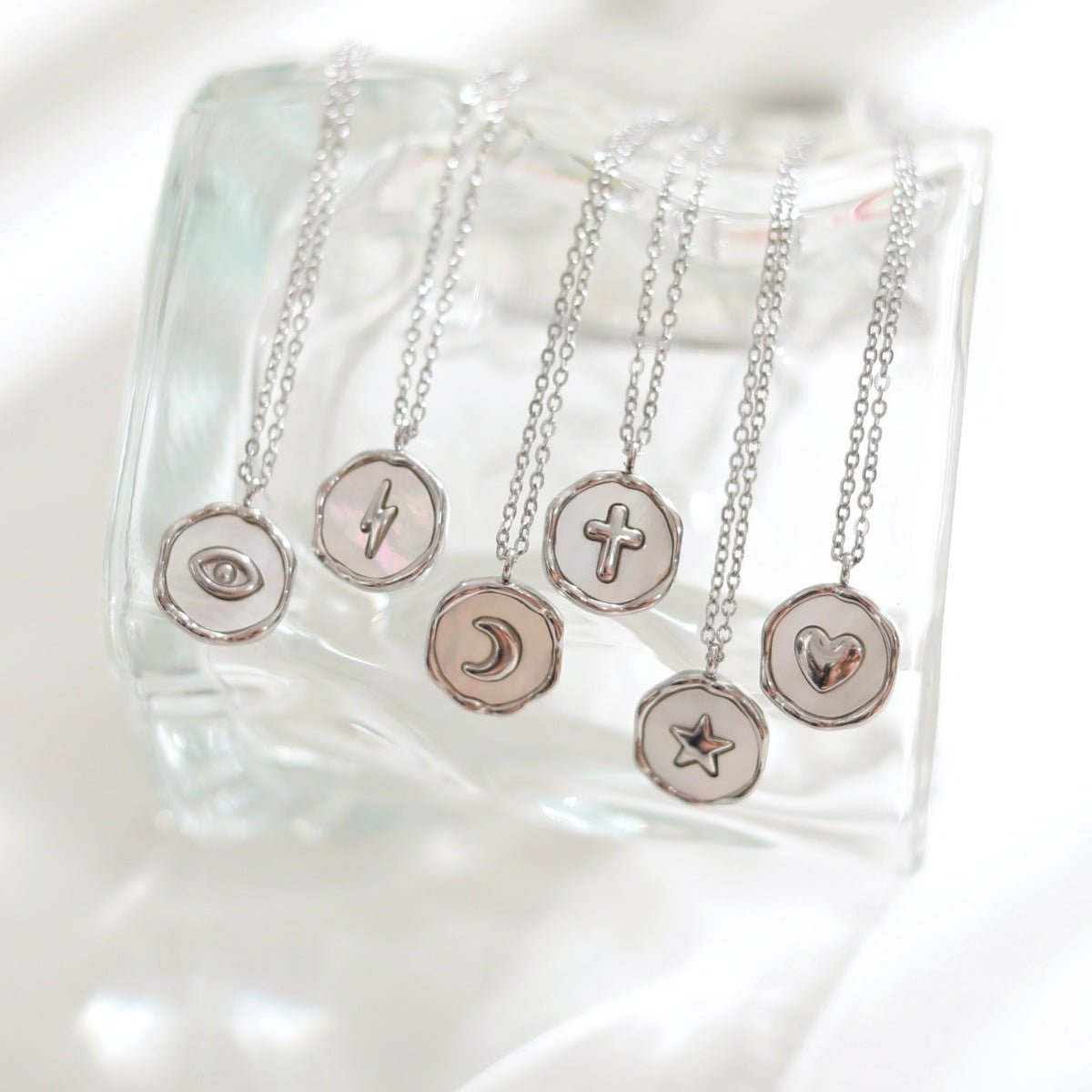 Collar de Nácar con Símbolos - Lovia