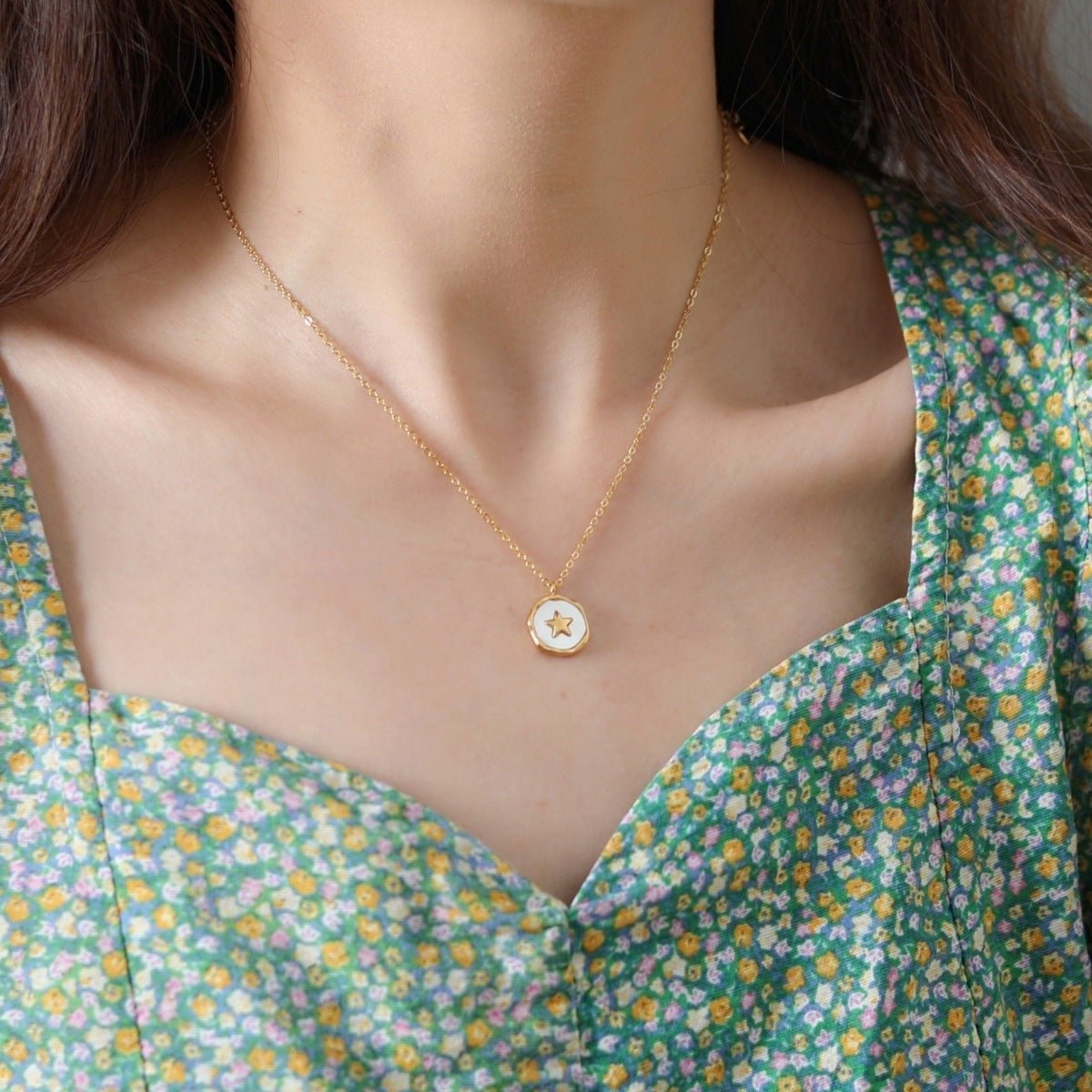 Collar de Nácar con Símbolos - Lovia