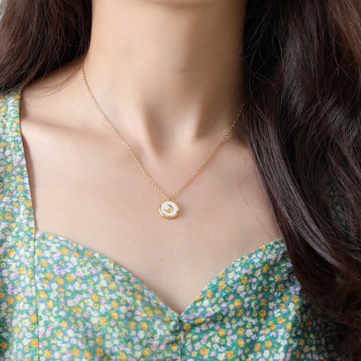 Collar de Nácar con Símbolos - Lovia