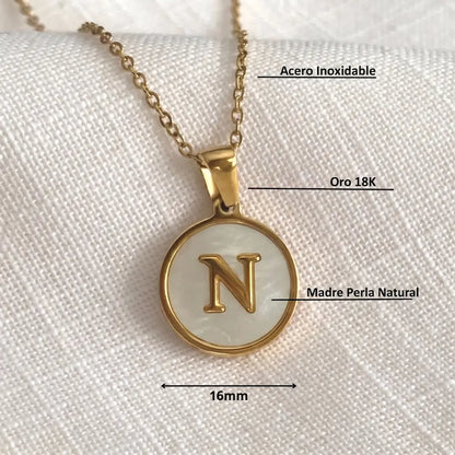 Collar Letra Clásico