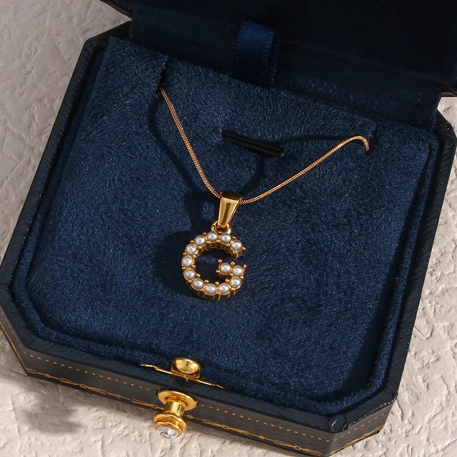 Collar Letra Perlas - Lovia